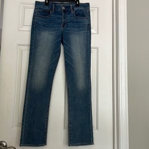 American Eagle straight leg jeans size 10